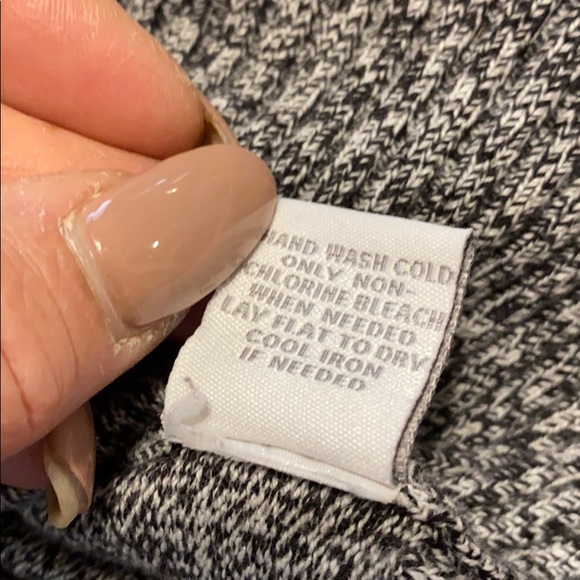 Dress Barn size 14/16 Sweater - Picture 6 of 6